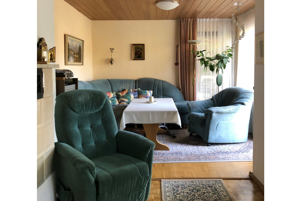 Maisons ~ feine Immobilien: Einfamilienhaus in Dingolfing